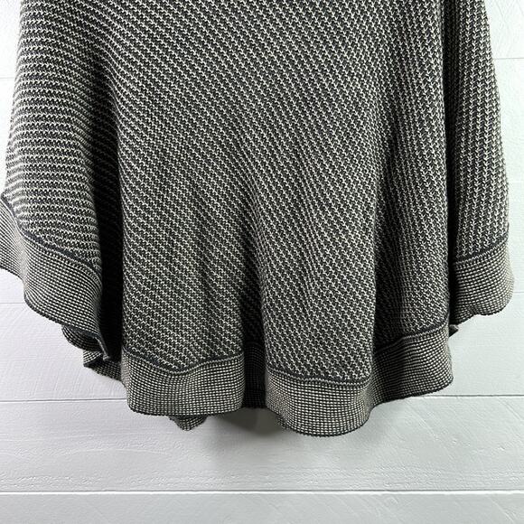 ROMEO + JULIET Blue Tan Knitted Turtleneck Batwing Short Sleeve Sweater Size S/M - Picture 4 of 13